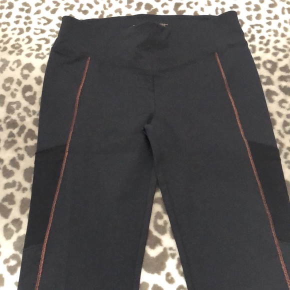 All Day Alba Emma Cropped Legging Resort Apparel in Midnight Black Size Small - Picture 5 of 17